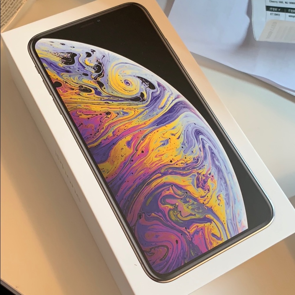 Apple headphones WITH WIRES NOT AIRPODS - Picture 6 of 6